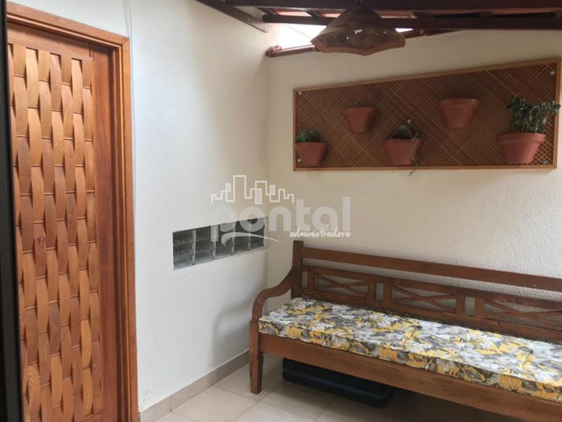 Apartamento com 02 quartos nas Braunes