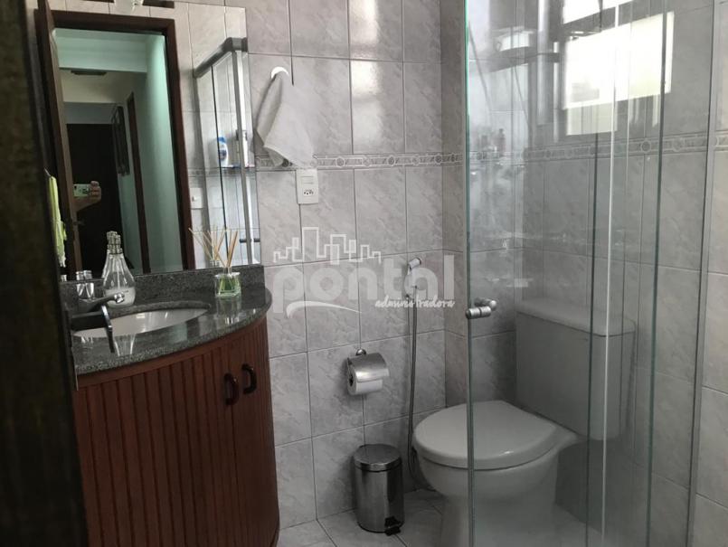 Apartamento com 02 quartos nas Braunes