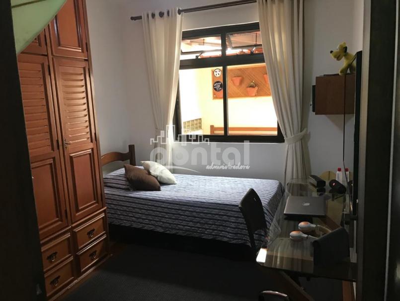 Apartamento com 02 quartos nas Braunes