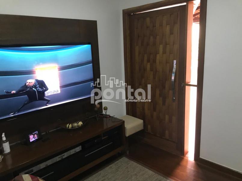 Apartamento com 02 quartos nas Braunes
