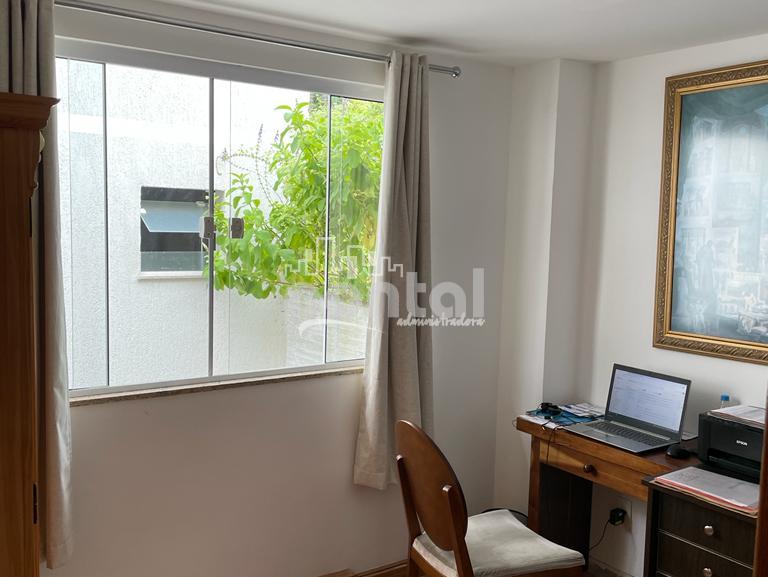 Casa Tríplex mobiliada  - Cônego