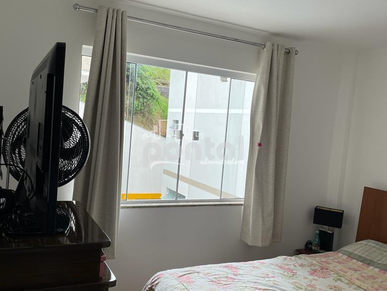 Casa Tríplex mobiliada  - Cônego
