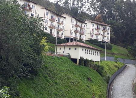 Apartamento com 02 quartos no Cascatinha