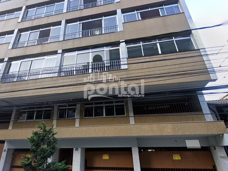 Apartamento com 02 quartos no Centro