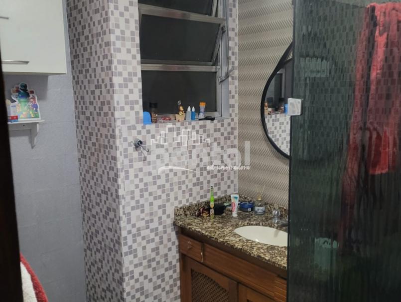 Apartamento com 02 quartos no Centro