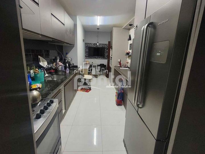 Apartamento com 02 quartos no Centro