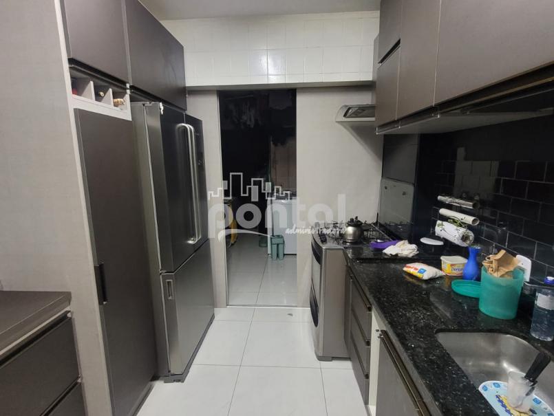 Apartamento com 02 quartos no Centro