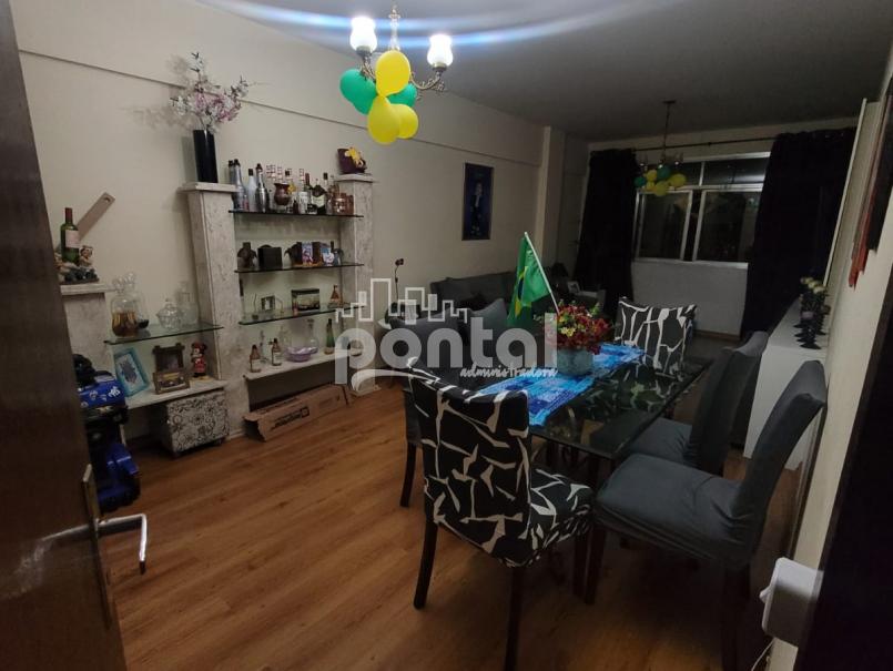 Apartamento com 02 quartos no Centro