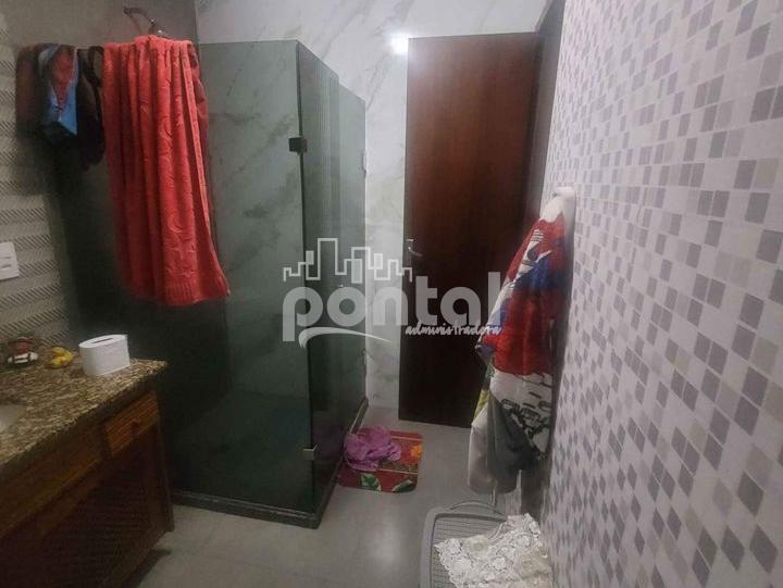 Apartamento com 02 quartos no Centro
