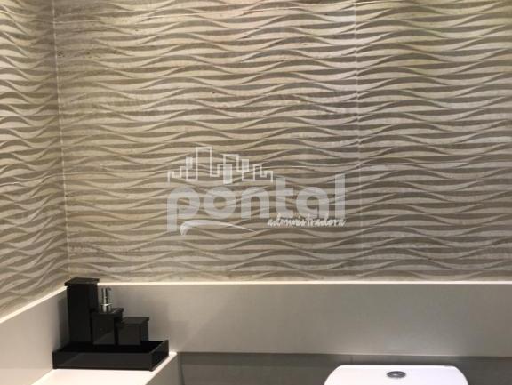 Apartamento composto por 03 quartos no Centro
