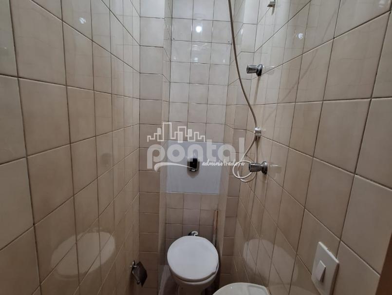 Apartamento com 02 quartos no Centro