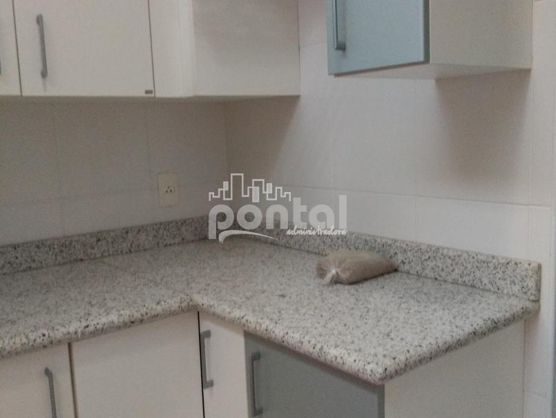 EXCELENTE CASA EM CONDOMÍNIO FECHADO NO CÔNEGO