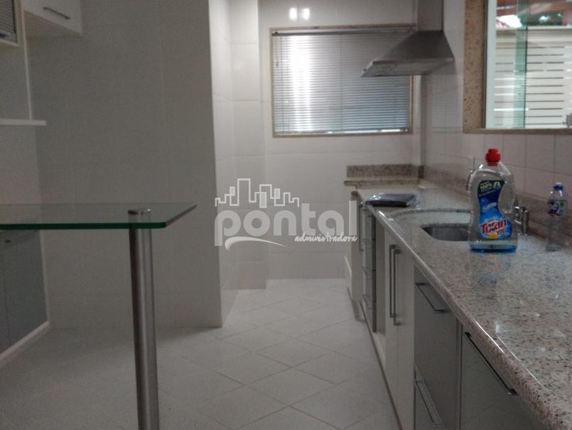 EXCELENTE CASA EM CONDOMÍNIO FECHADO NO CÔNEGO