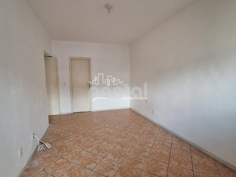 Apartamento com 02 quartos no Centro