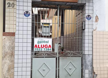 Apartamento com 02 quartos no Centro