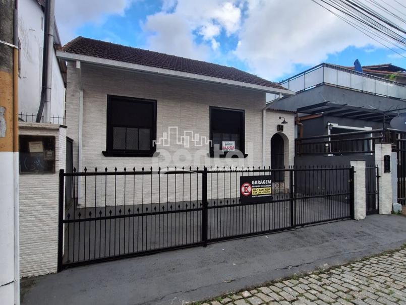 Excelente Casa no Centro