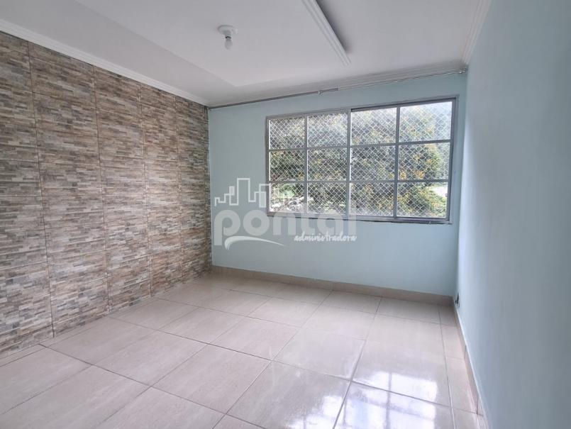 Apartamento com 02 quartos em Olaria
